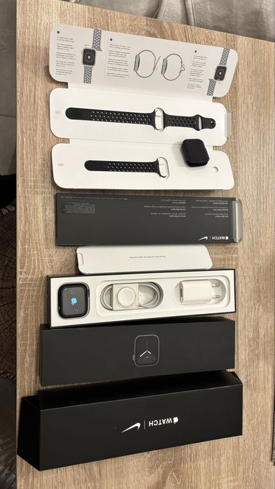 Аpple watch 5  Nike