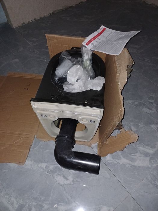 Унитаз  120000 тг.