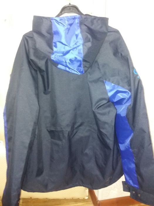 Ветровка осенный