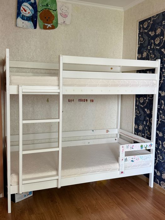 Кровать двухъярусная