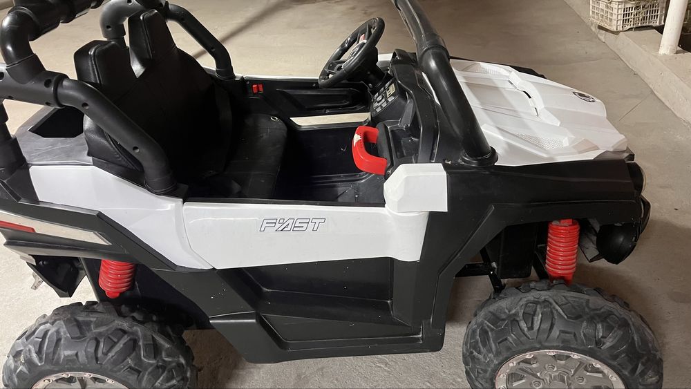 Детская машина джип