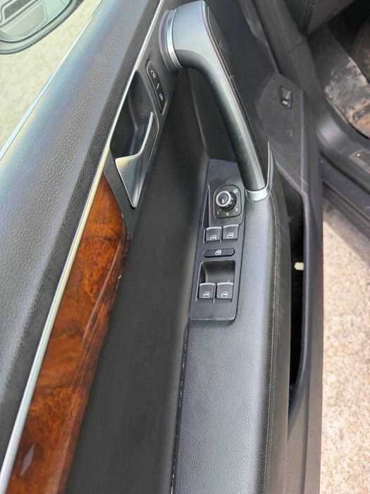 Set trimuri de bord si usi mahon VW PASSAT B6 B7 CC facelift cu ceas central inclus