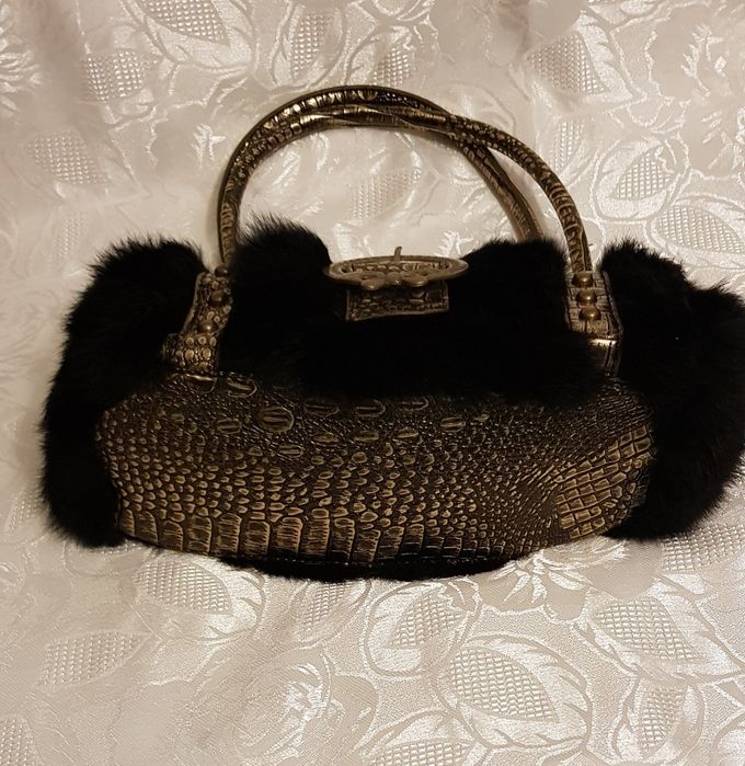 Poșeta fete imblănită