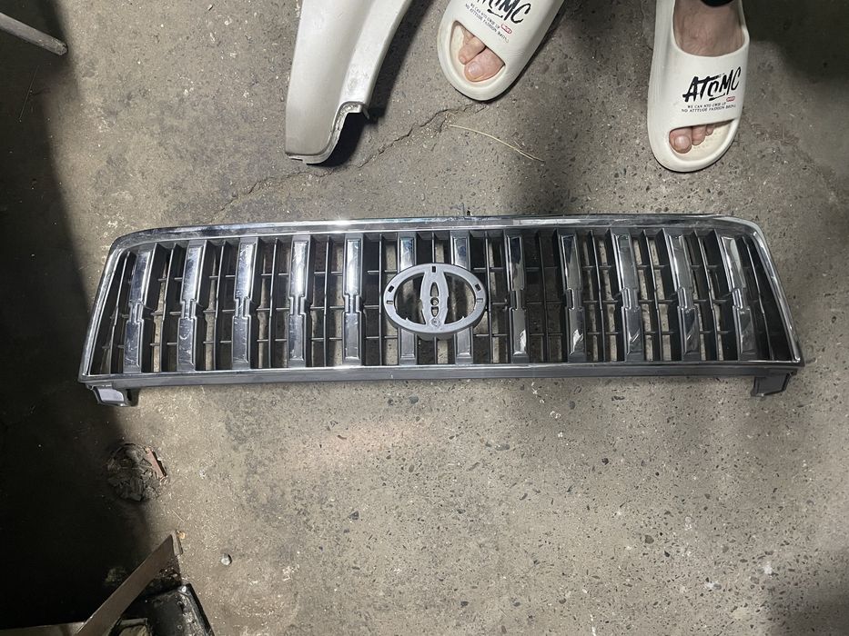 Продам решетку радиатора, не паяная