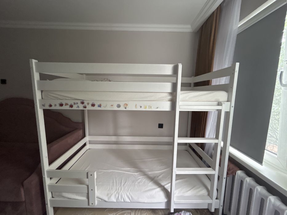 Продом 2-х ярусная  детский кровать