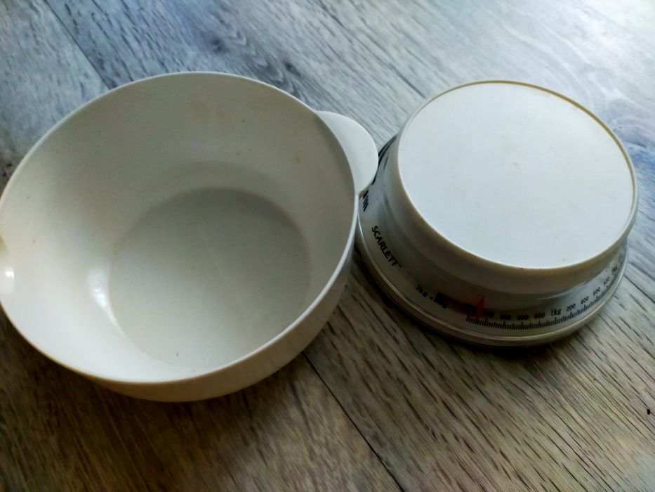 Кухонные весы Scarlett