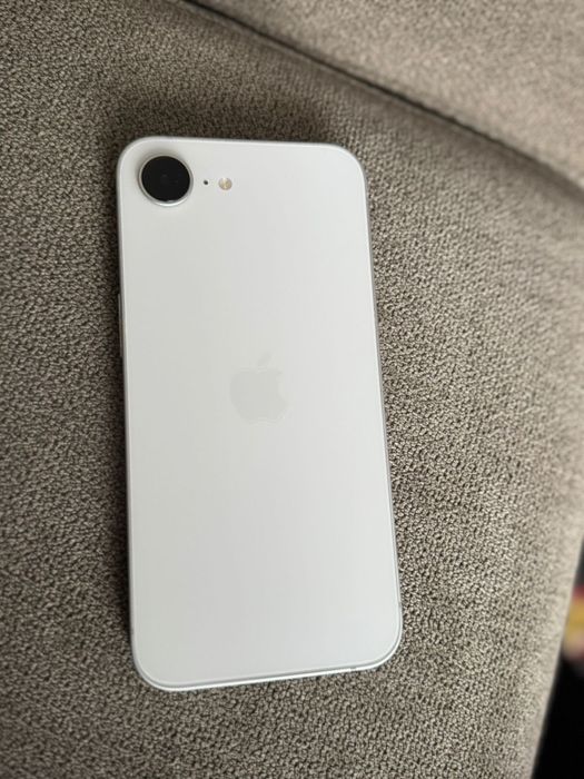 Обменяю iphone 16e
