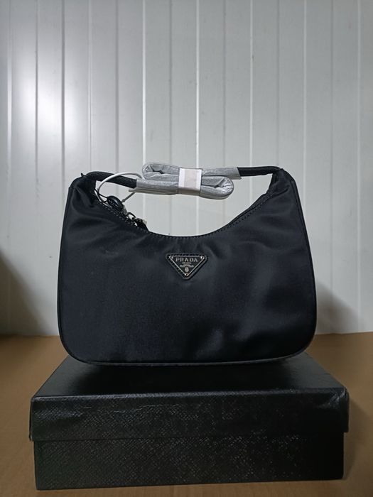 Модели дамски чанти на Dior,Karl ,Guess,Prada