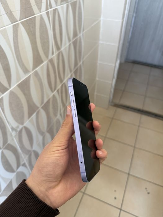 Продам IPhone 12, 64gb