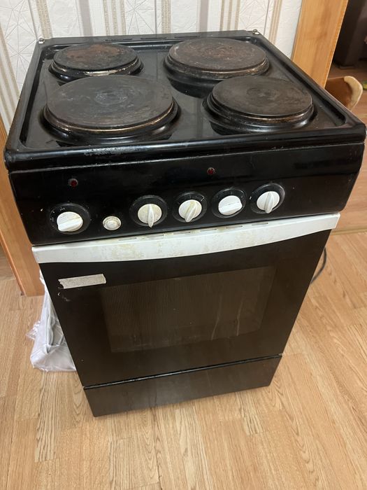 Продам электрическую плиту