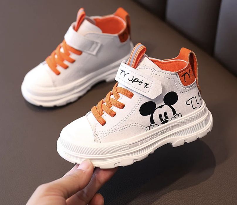 Tenesi flori sau mickey gen zara h&m next