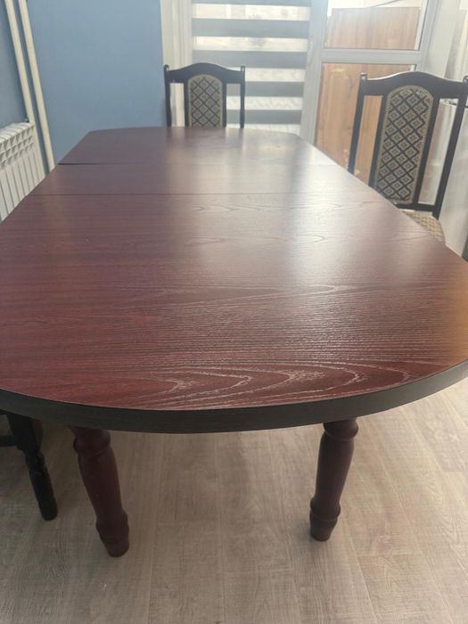 Кухонный стол,со стульями