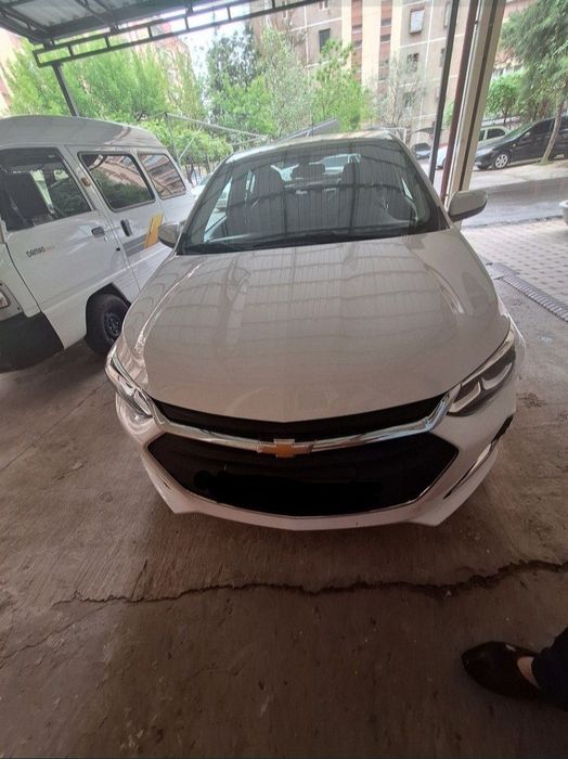 ONIX premier turbo.