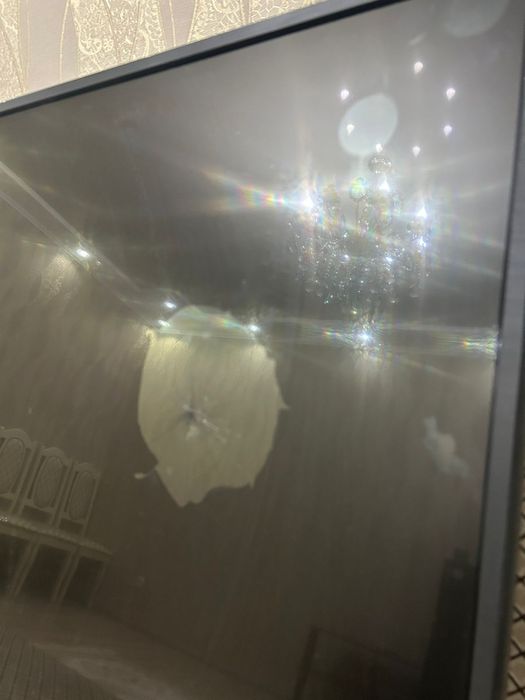 Продам Smart телевизор LG. Разбит экран.