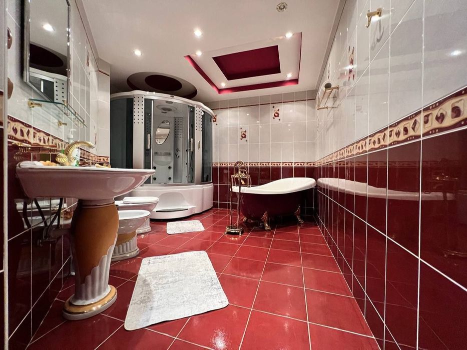 Продаётся 5ти комнатная квартира,ул Шахрисабзская, Габус