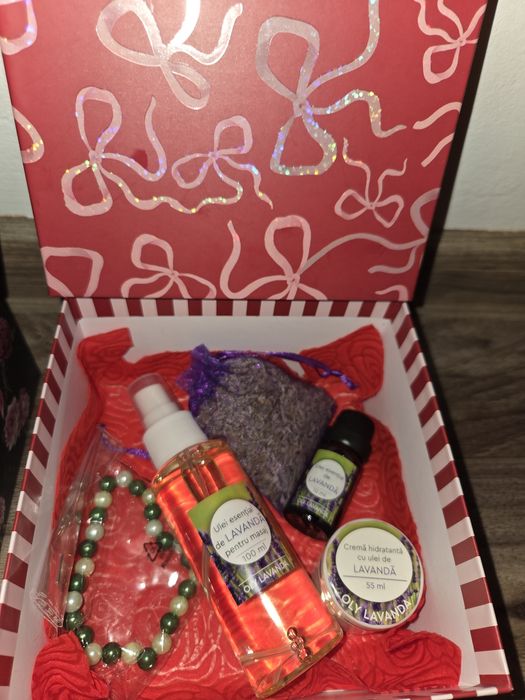 Vând set produse cu lavandă