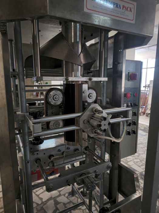 Вертикална пакетираща машина (VFFS) – реновирана, отлично състояние