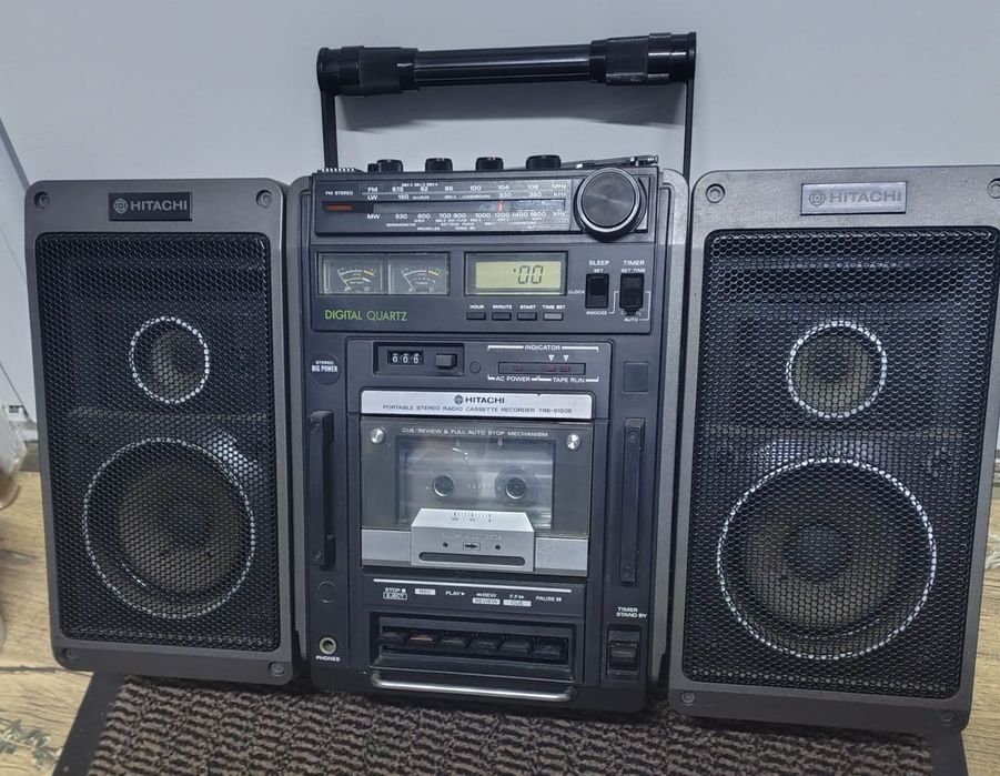 Radio casetofon hitachi trk 9150e