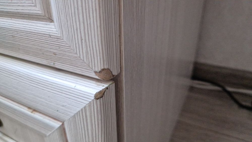 Продам  стол срочно