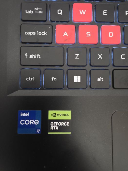 Vând Laptop Gaming Acer Nitro 16 Lite