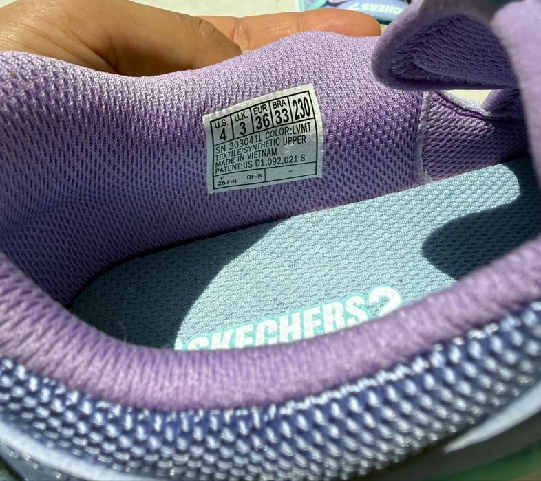 Кроссовки Skechers Новые