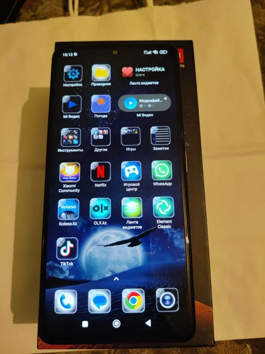 Продам два телефона mi 11 и редми 10 про