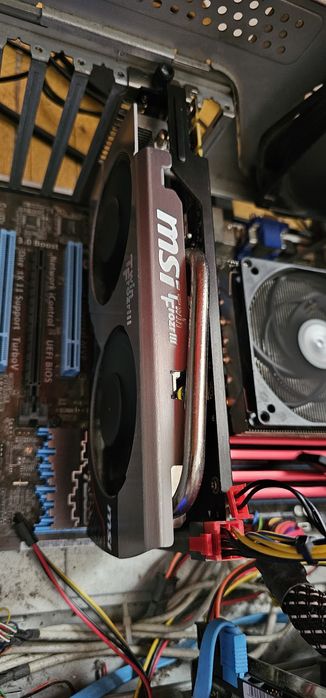 Placa video MSI GTX 660 OC TwinFrozr III 2GB GDDR5 192-bit la 150 ron