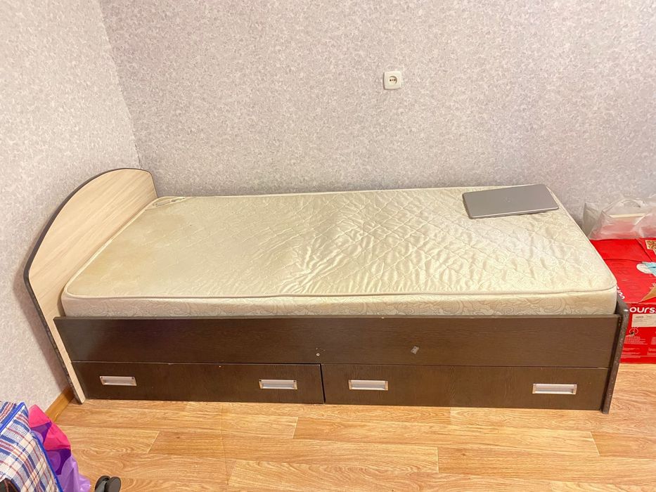 Кровать односпальная