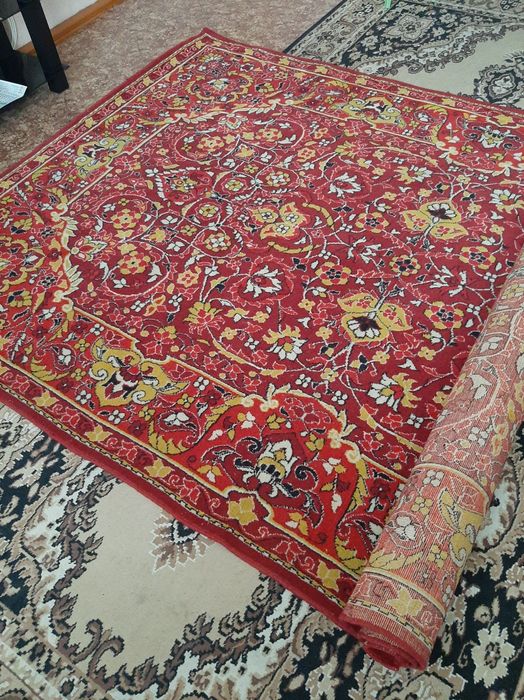 Продам ковёр 2*3