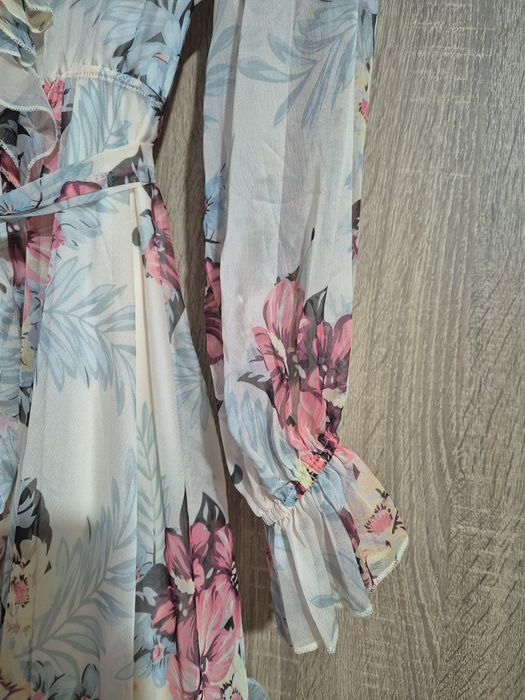 Красива Рокля М размер