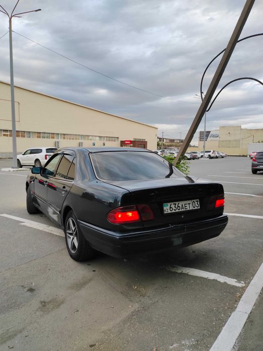Продам Мерседес w210