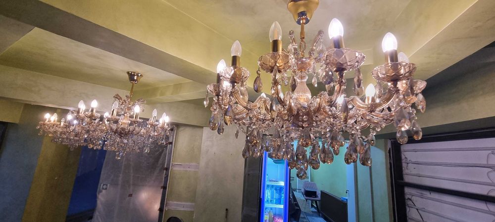 Candelabru / lustra / cristale / becuri incluse