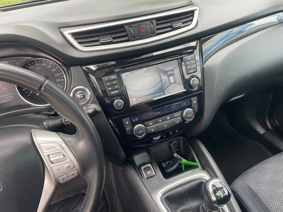 Nissan Qashqay 1.2 tce 2017 euro6 123300km panoramic camere 360 RATE