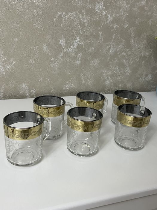 набор красивых кружек