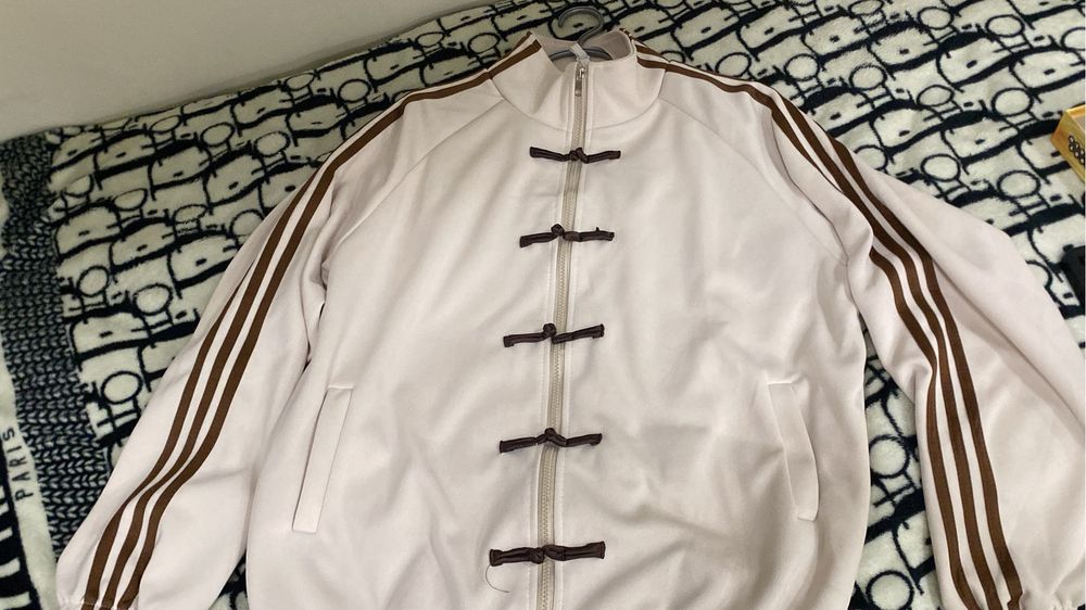 Кофта Adidas в китайском стиле