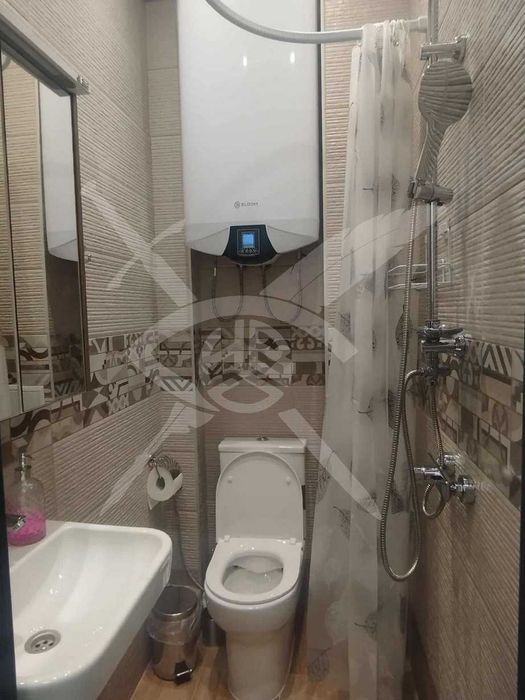 Дава се под наем Тристаен апартамент в Варна, Колхозен пазар - 80 кв.м за 600 € - Снимка #5