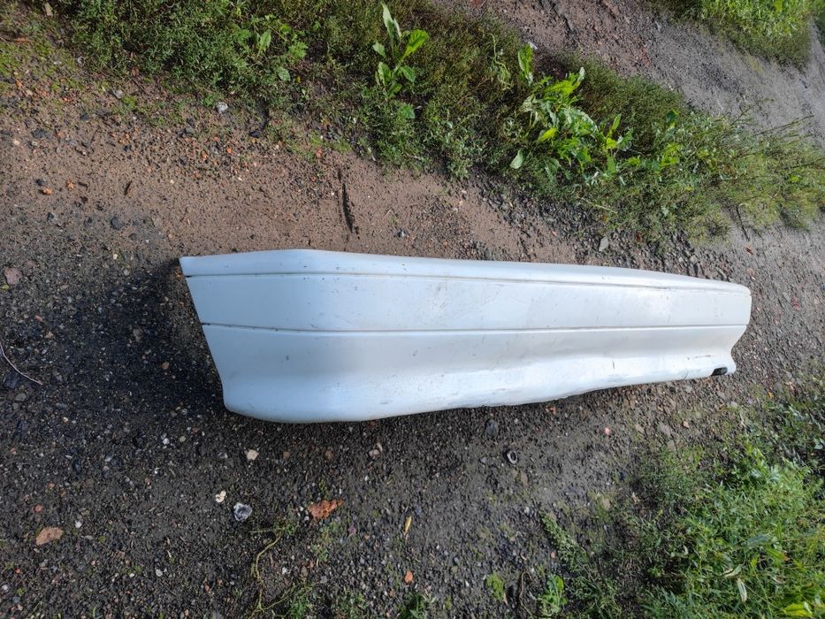 Задний бампер от audi 80