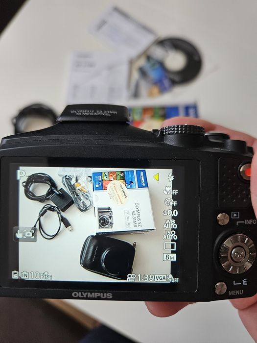 Фотоапарат Olympus SZ-31MR