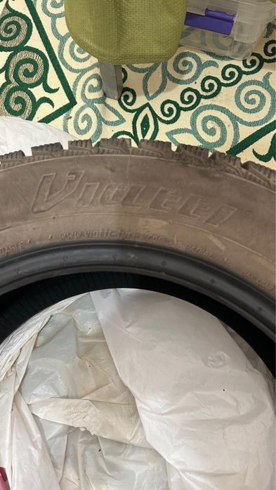 Зимный Viatty 215*55/R16