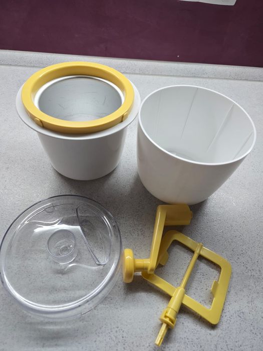 Мороженица для приготовления мороженого