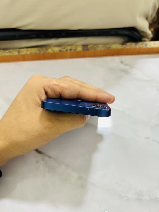 Iphone 12 radnoy 82% 64 gb srochni sotiladi