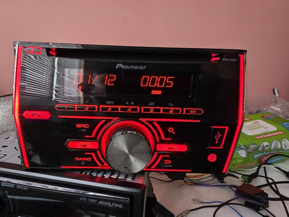 Продавам Pioneer fh-x700bt