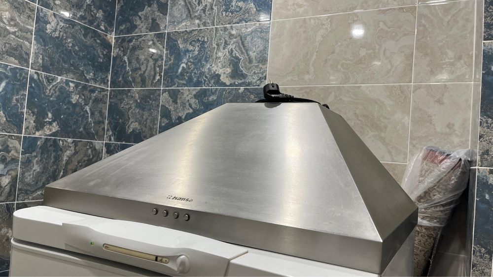 Продам вытяжку ханса