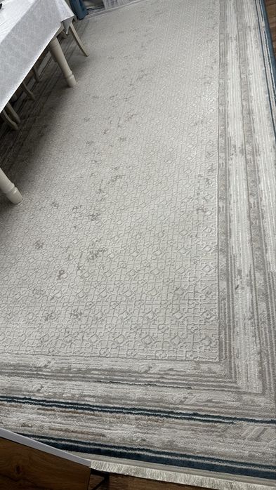 Кілем 2,5х5метр.       дорожка 1,20х 5,70метр.