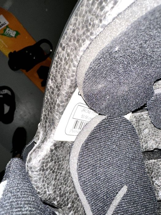 Свеж дамски/юношески сноуборд комплект 137см с обувки Vans (38 EU), каска и очила!