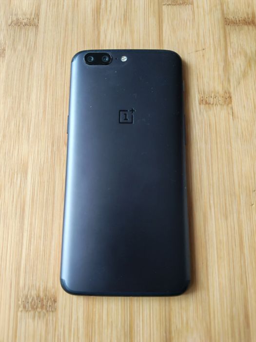 Oneplus 5, 6/64GB, stare bună