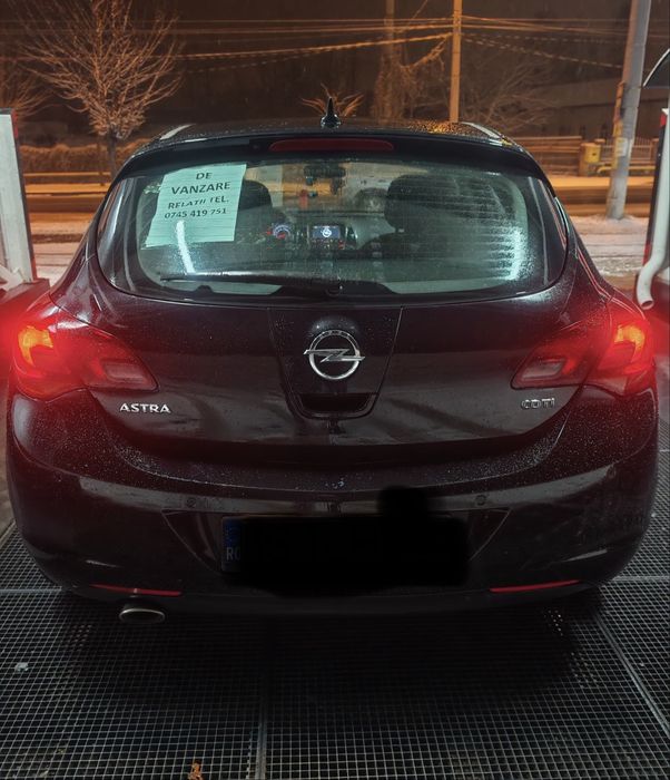 Opel Astra J 2.0  CDTI -full options- pachet sport- Negru