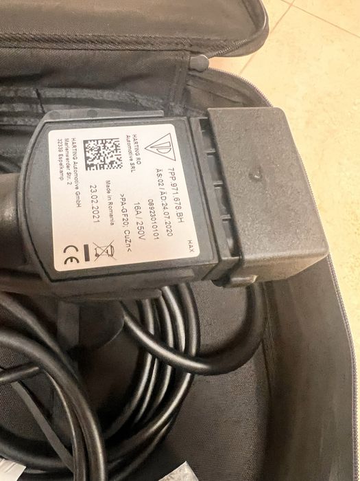 AUDI Aptiv зарядно шуко Type 2 за влектромобил 3.6kW