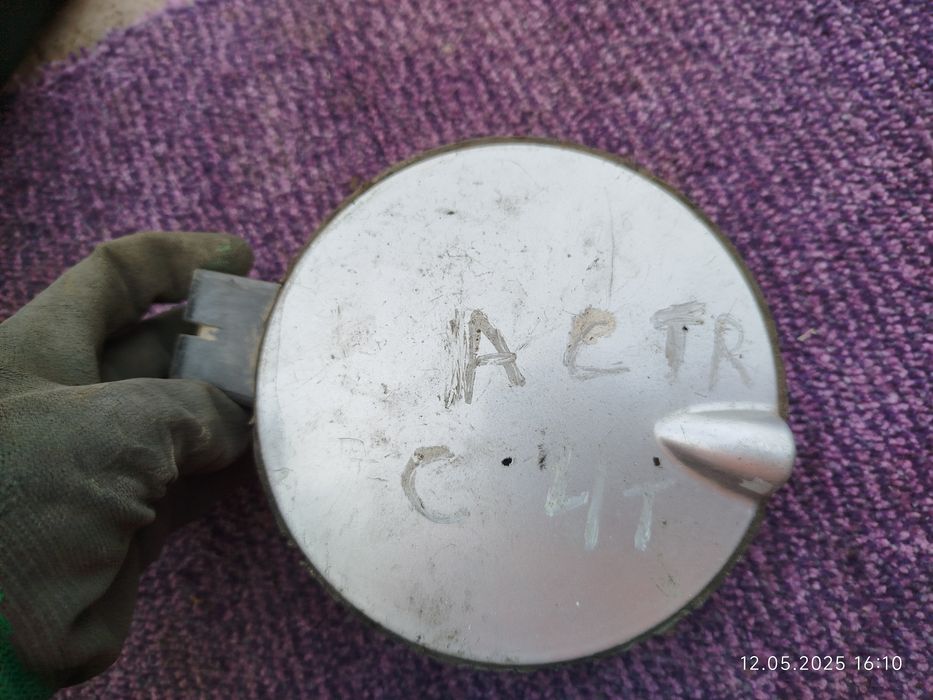 Продам запчасти на автомобиль