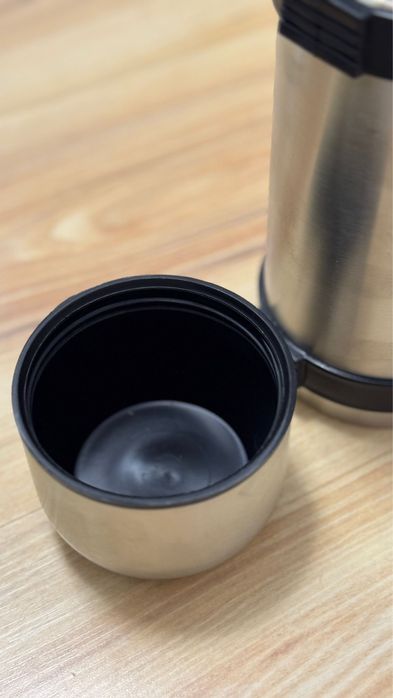 Termos inox 500 ml pastrare cald rece capac etans-nou